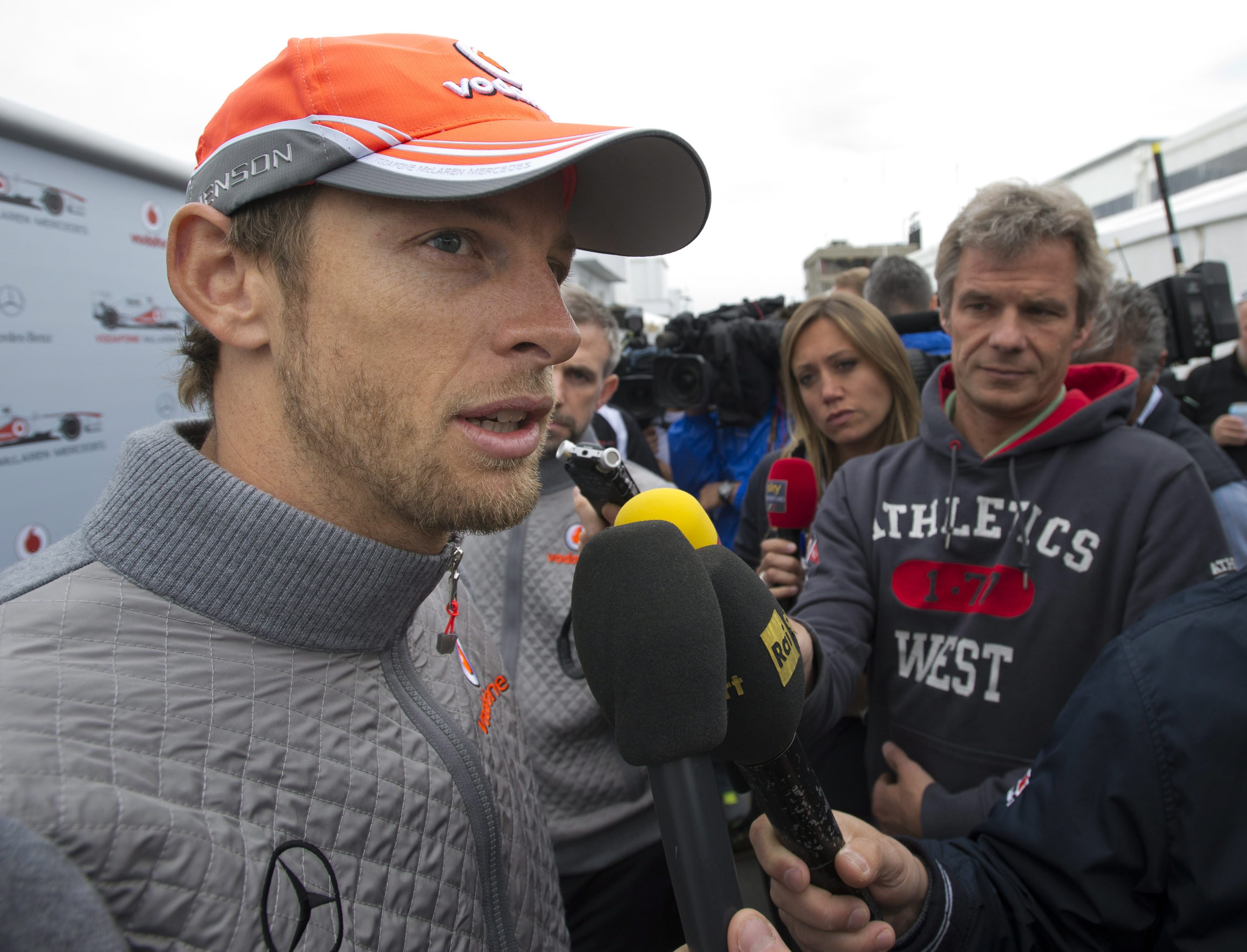 J. Button: Υπό βροχή μπορούμε ακόμη και νίκη στο Μόντρεαλ